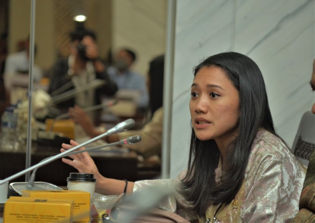 Anggota DPR Puteri Anetta Komarudin: Indonesia Belum Resesi